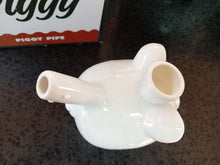 Cargar imagen en el visor de la galería, Ceramic 08 PIPA WHITE PIGGY